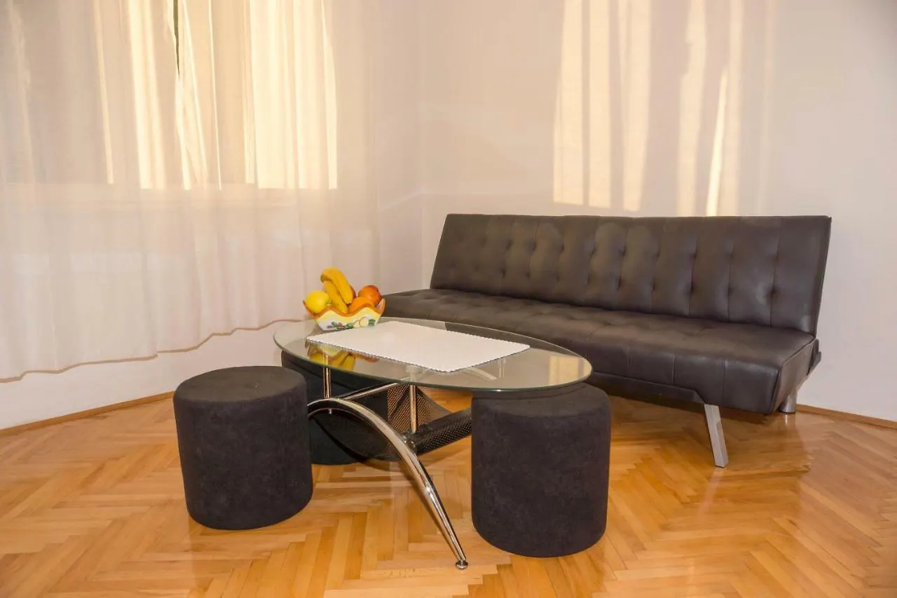 Апартаменты Apartman Nevija Нови-Винодолски